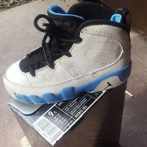 Toddler Nike Jordan 9 Retro sneakers